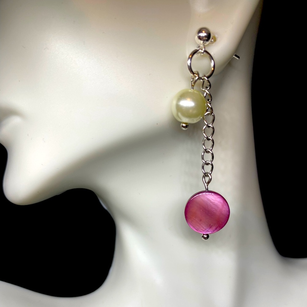 Pink and pearl dangle earrings